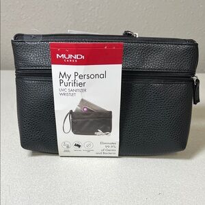 mundi Black Pebble-Texture Men’s Toiletry Wristlet